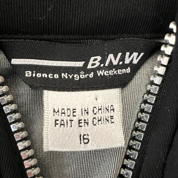 💥2/$15 BNW Weekend metallic silver bomber style light jacket black trim sz 16 - Picture 10 of 12